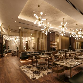 Inside the sophisticated dining room of 1587 Prime, blending luxury and Kansas City spirit.